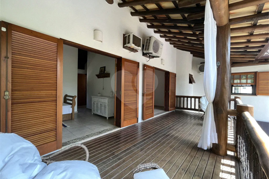 Casa à venda com 4 suítes em Costa do Sol, Bertioga, SP