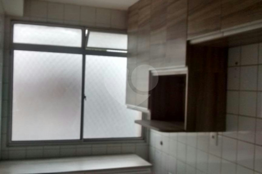 Ótima cobertura com 3 dormitórios,1 suíte, Condomínio com lazer e ótima localização.,