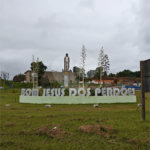 Casa à venda com 4 quartos, sendo 2 suítes,  em Country Residencial Felix, Bom Jesus dos Perdões, SP
