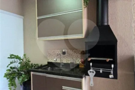 Casa em condomínio Alvorada em Araraquara com 3 dormitórios e piscina
