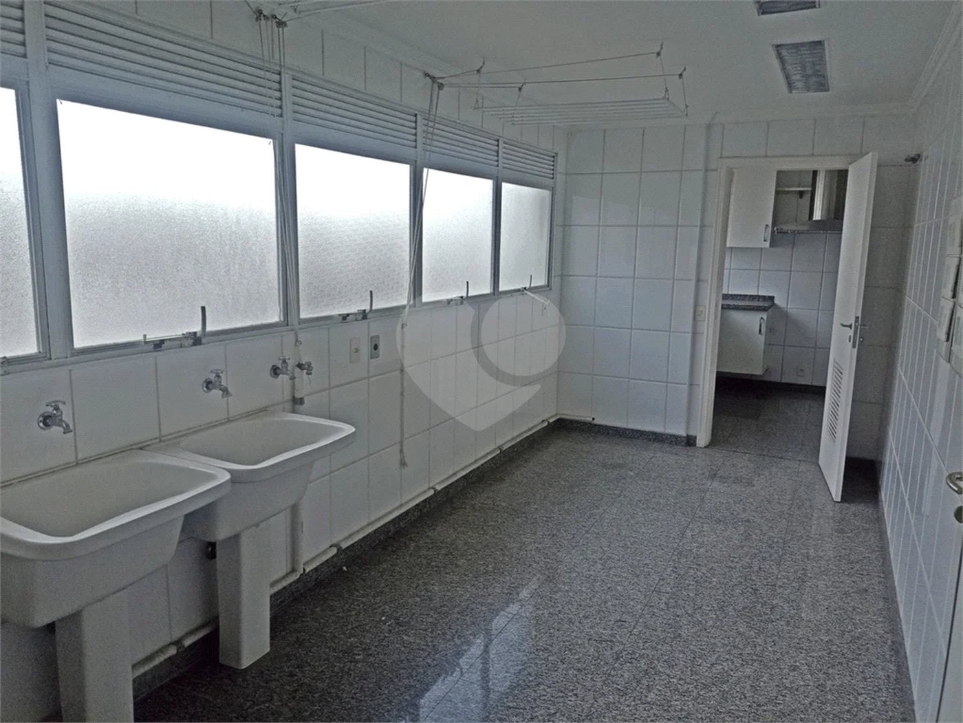 Apartamento a venda com 252 m² no Campo belo.
