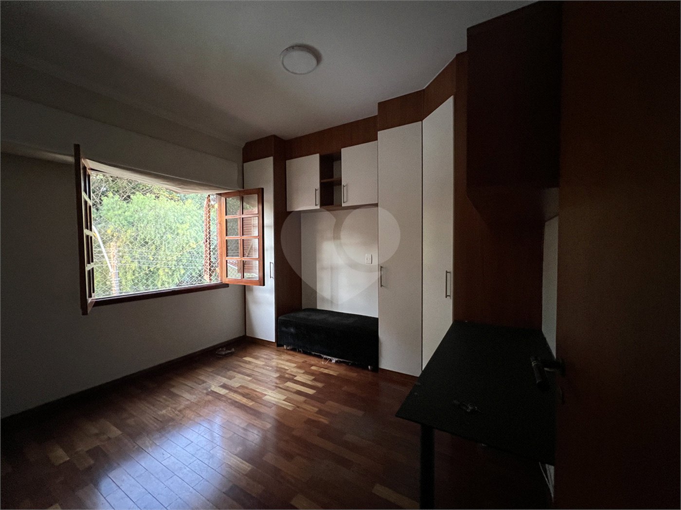 CASA COM 3 QUARTOS NO CONDOMÍNIO GRAND VILLE