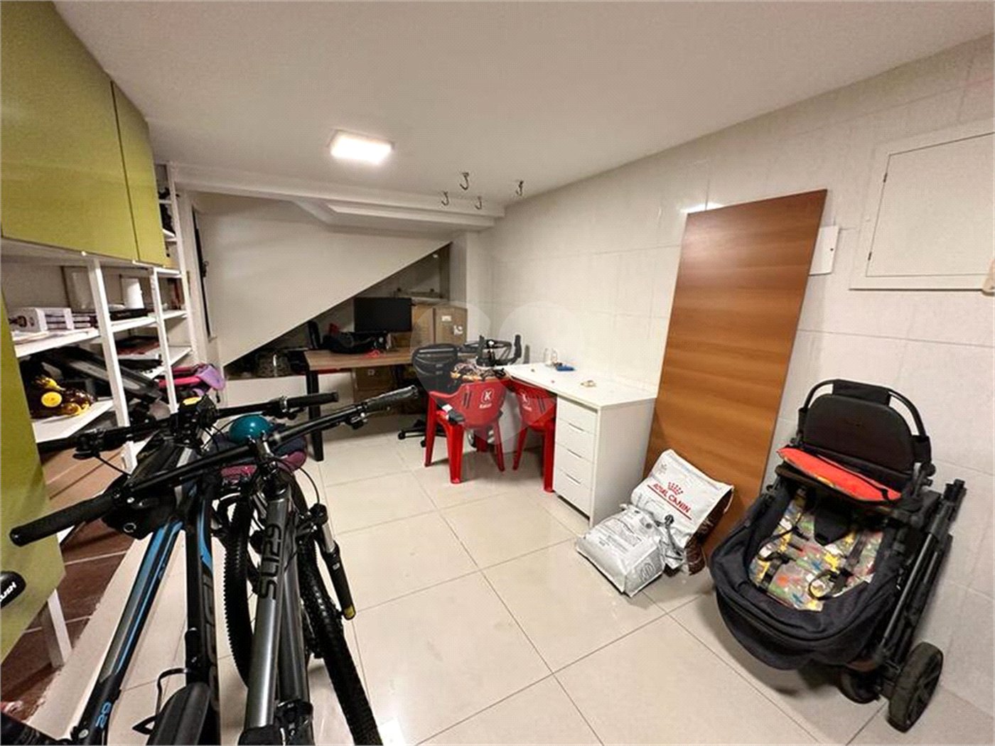 Sobrado com 5 dorm. sendo 2 suites