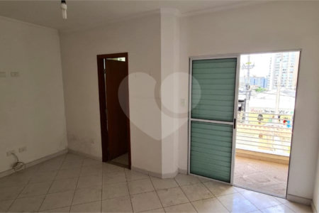 Sobrado a venda no Ipiranga de 220m² com 4 suítes e 2 vagas.Estuda permuta.