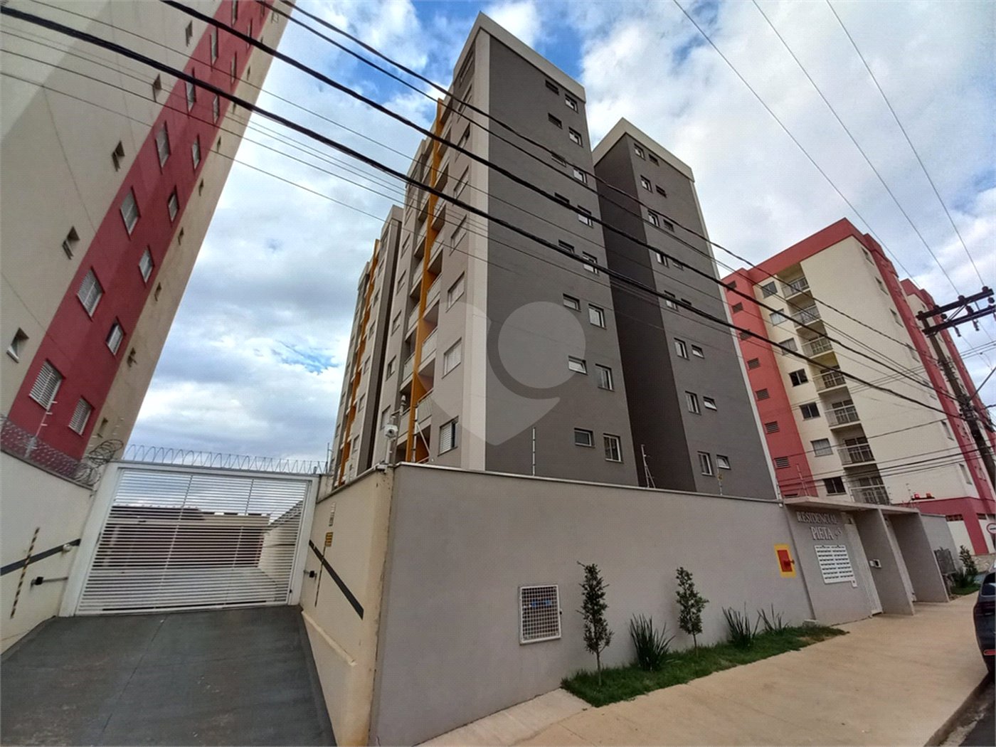 Apartamento no Condomínio Residencial Pieta .