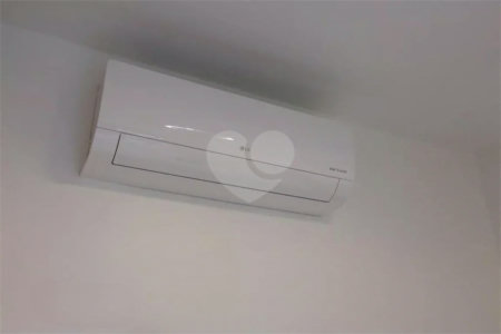 Apartamento à venda na Vila Nova Conceição, mobiliado pronto para morar com varanda e 1 vaga