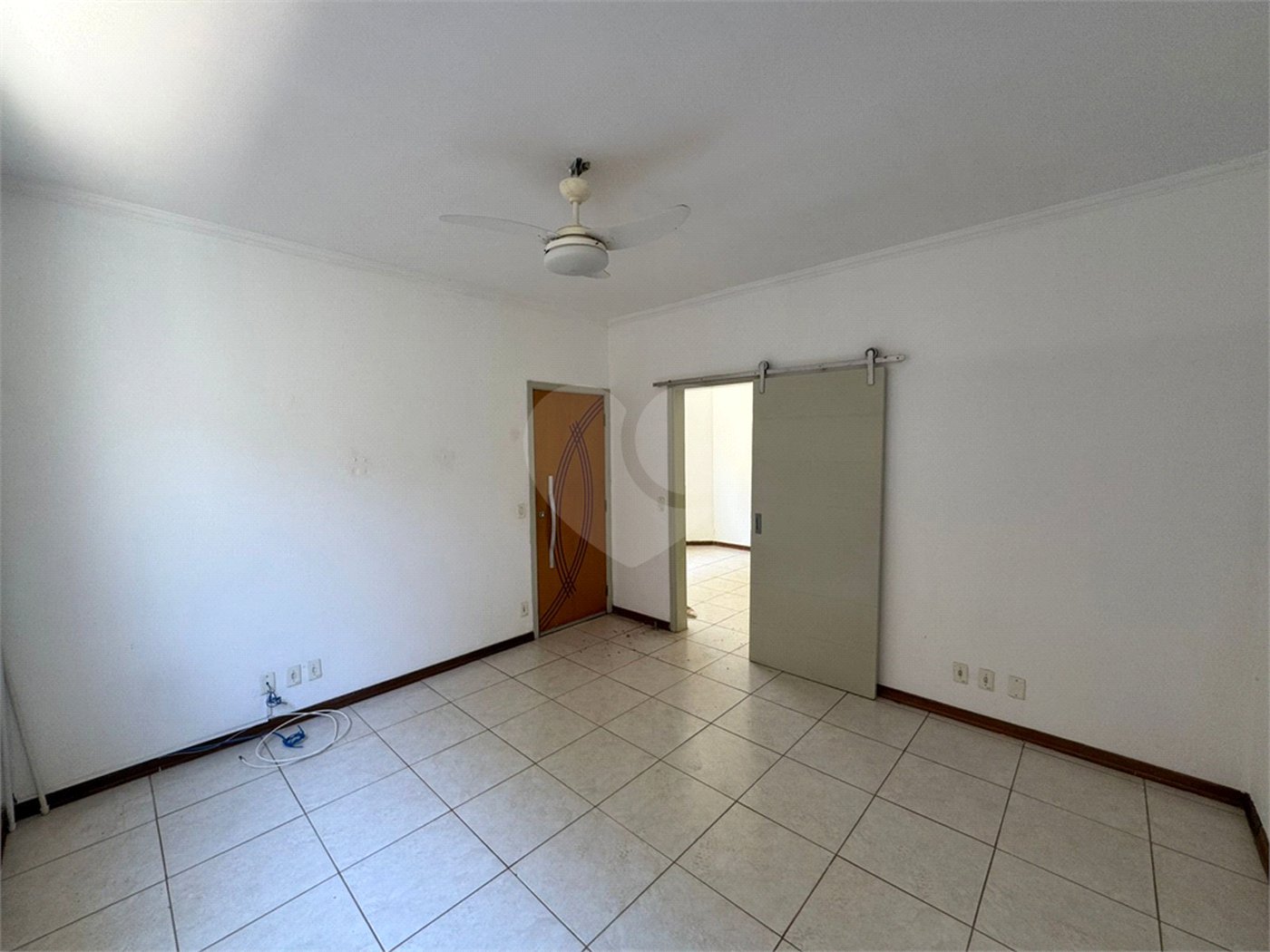 Casa á venda, com 3 dormitórios, no bairro Planalto paraíso em São Carlos.