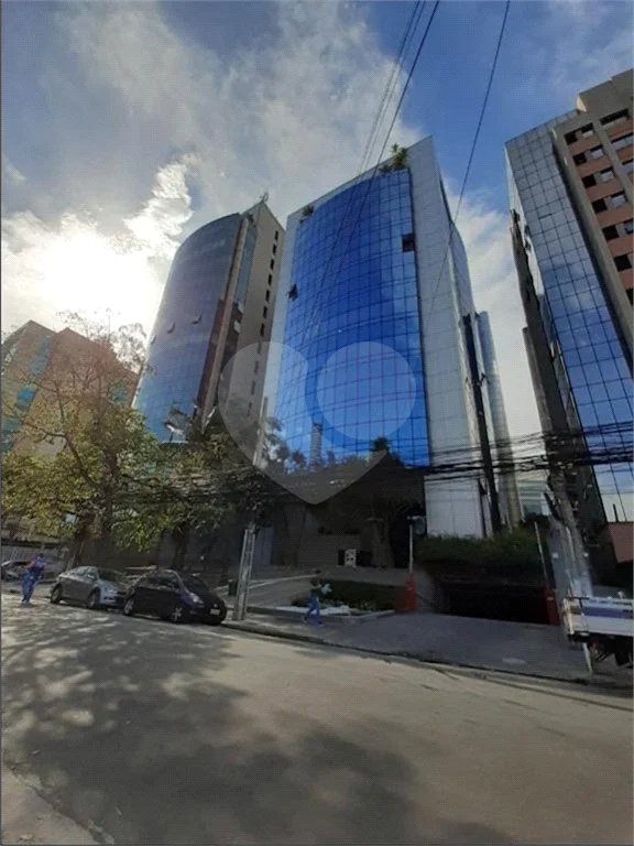Olympic Tower 299 m² 8 Vagas de Garagem