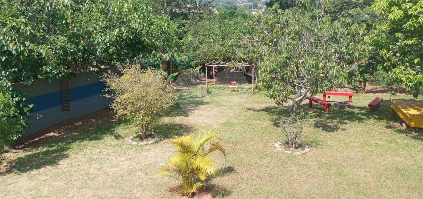 Chácara à venda com 3 quartos, sendo 2 suítes,  em Monterrey, Louveira, SP