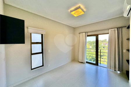 Casa á venda - Granja Viana