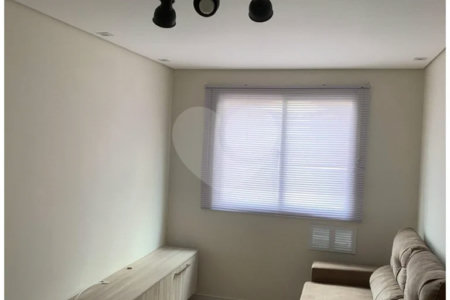 Apartamento à venda na Frei Caneca, 28 m², 1 quarto