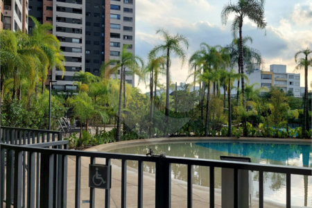 Apartamento no Brás repleto de lazer com 50 m² com 2 dormitórios e 1 vaga, Estuda Permuta