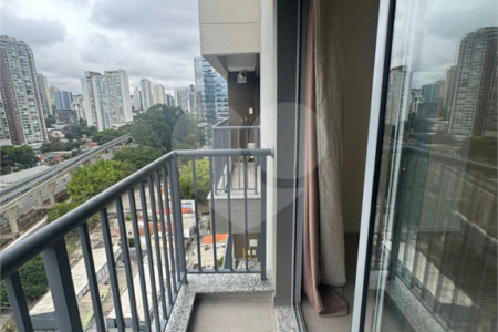 Studio para venda ou locação, com 25m², mobiliado e decorado, pronto para morar, na Vila Cordeiro/Brooklin