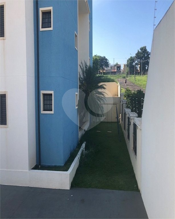 Apartamento no Condomínio Residencial Piet Mondrian.