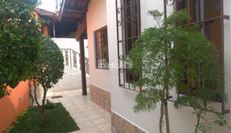 Casa à venda com 2 quartos em Jardim do Lago, Atibaia, SP