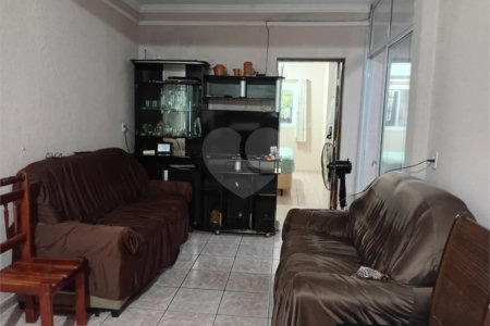 Sobrado 5 quartos.