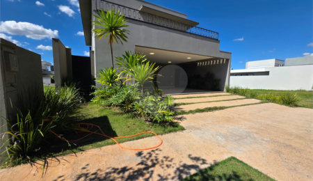 Casa à venda com 3 suítes no condomínio Parque Faber 4, São Carlos - SP