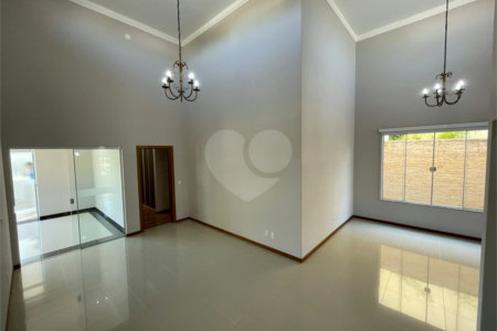 Casa de alto padrão, térrea no condomínio fechado Damha I em São Carlos.