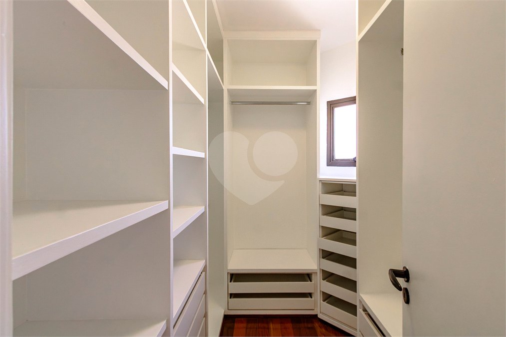 Apartamento à venda ou para alugar com 3 suítes em Itaim Bibi, São Paulo, SP