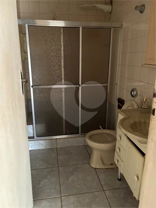 Casa Ampla e Versátil na Vila Marcelino — Excelente Espaço e Pronta para Ocupação Imediata!