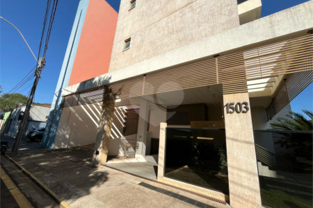 Apartamento mobiliado com 2 dormitórios sendo 1 suíte