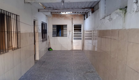 Casa à venda com 3 quartos em Vila Solange, São Paulo, SP
