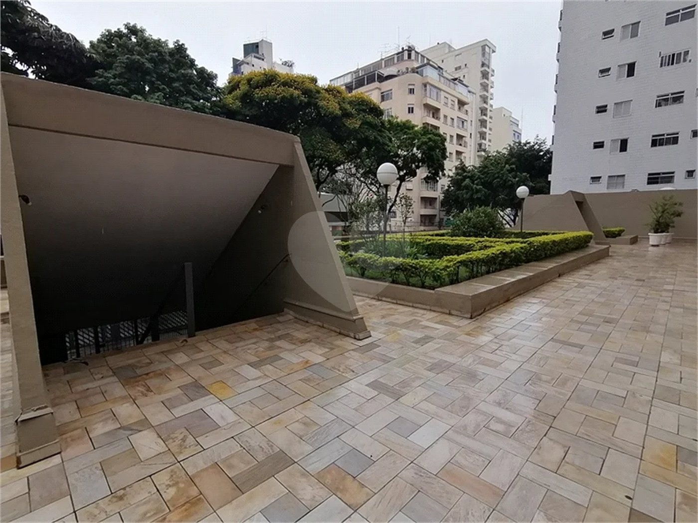 APARTAMENTO À VENDA, 1 QUARTO, GARAGEM, EM HIGIENOPOLIS, 60m2, 100% REFORMADO