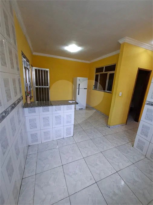 CASA Á VENDA EM SANTÍSSIMO ,ESTRADA DA POSSE ..