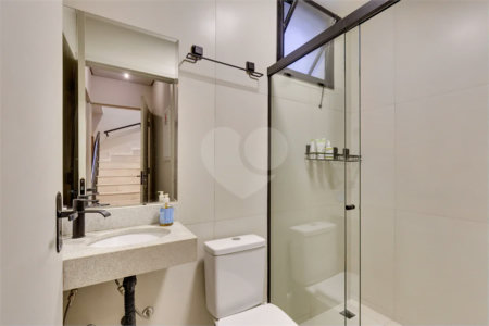 Casa de Vila à venda com 5 quartos, sendo 3 suítes, em Jardim Hípico, São Paulo, SP