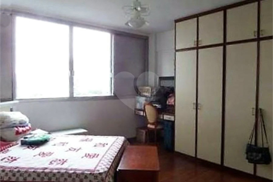 Apartamento próximo ao Metro com 03 dormitórios e 01 Suíte, 2 vagas á venda na Vila Mariana!