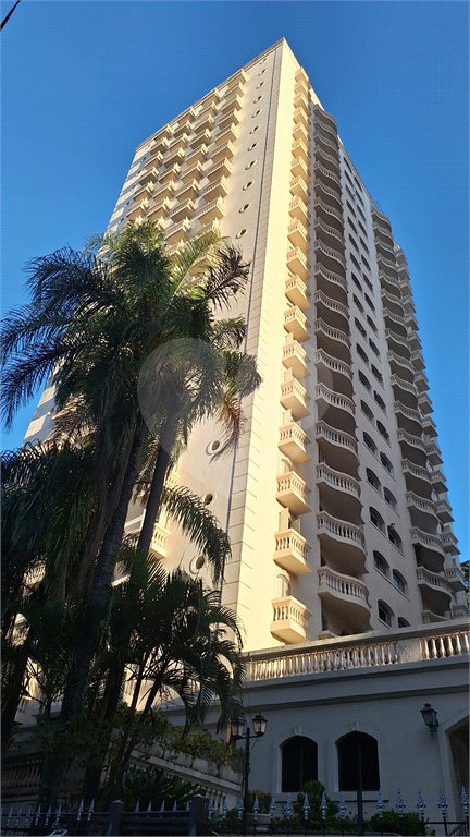 Apartamento a venda em Perdizes, 3 dormitórios, sendo 2 suítes e 2 vagas de garagem