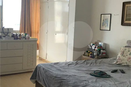Edifício Louvre | Apartamento Neoclássico de 425m² à Venda na Praça da República — Centro de São Paulo