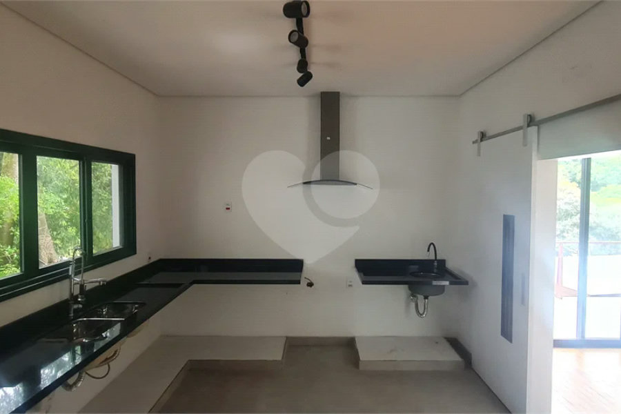 Casa à venda com 3 suítes no condomínio Alpes da Cantareira, Mairiporã - SP