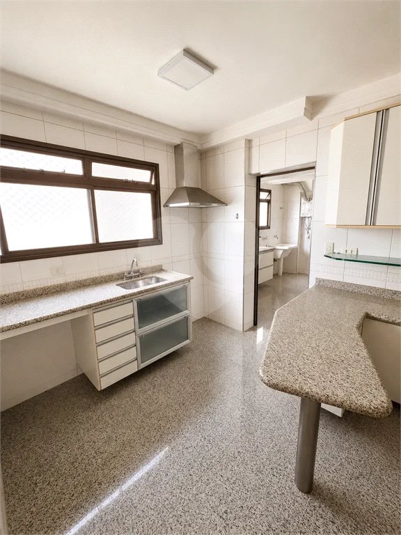 Excelente apartamento à venda na Vila Reg. Feijó