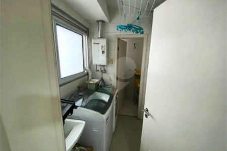 Apartamento à venda com 3 suítes em Alto da Boa Vista, São Paulo, SP