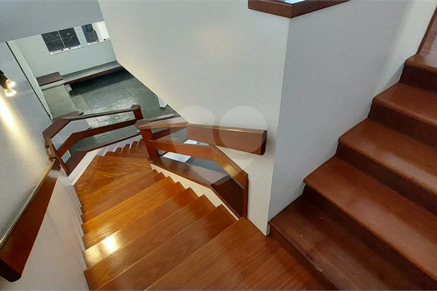 SOBRADO COM DESIGN EXCLUSIVO E LAZER COMPLETO 3 DORMITÓRIOS SENDO 1 SUÍTE
