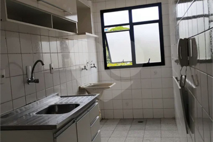 Apartamento 2 dormitórios no Jardim Prudência.