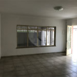 Sobrado à venda com 3 quartos em Vila Nivi, São Paulo, SP