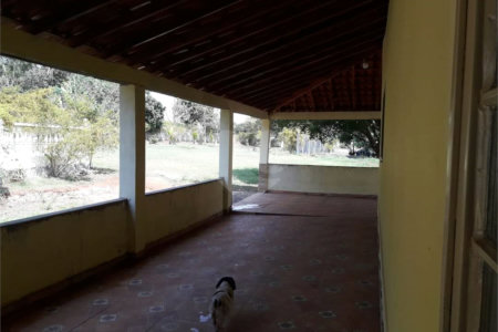 Chácara á venda com 1.250m2, em Aracê de Santo Antonio, em São Carlos.