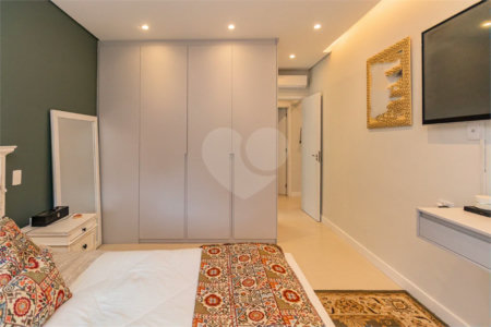 Apartamento 3 suítes 4 vagas 318m² a venda na Vila Sofia - São Paulo