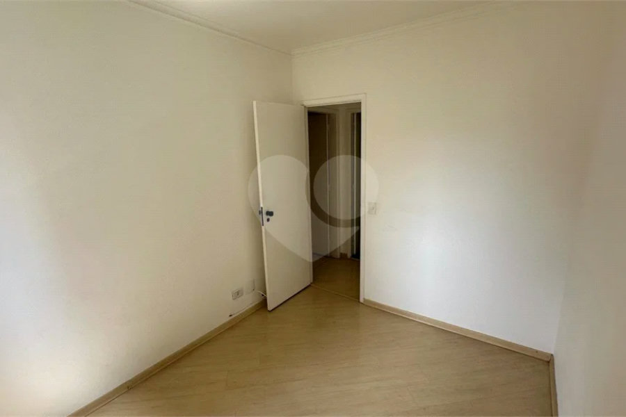 Apartamento 2 quartos (1suíte) 1 vaga na rua Piracema próximo a Saint Tropez