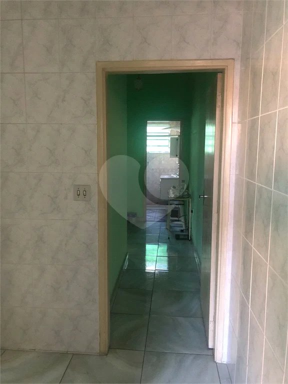 Ótima casa térrea a venda, 2 quartos e 2 vagas de garagem Jd Maristela
