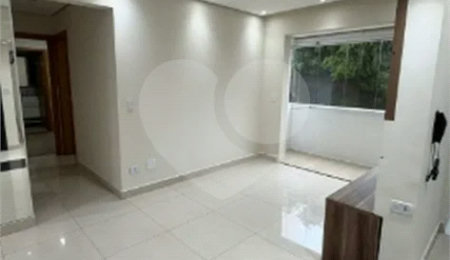 Apartamento à venda com 2 quartos, sendo 1 suíte,  em Santa Teresinha, São Paulo, SP