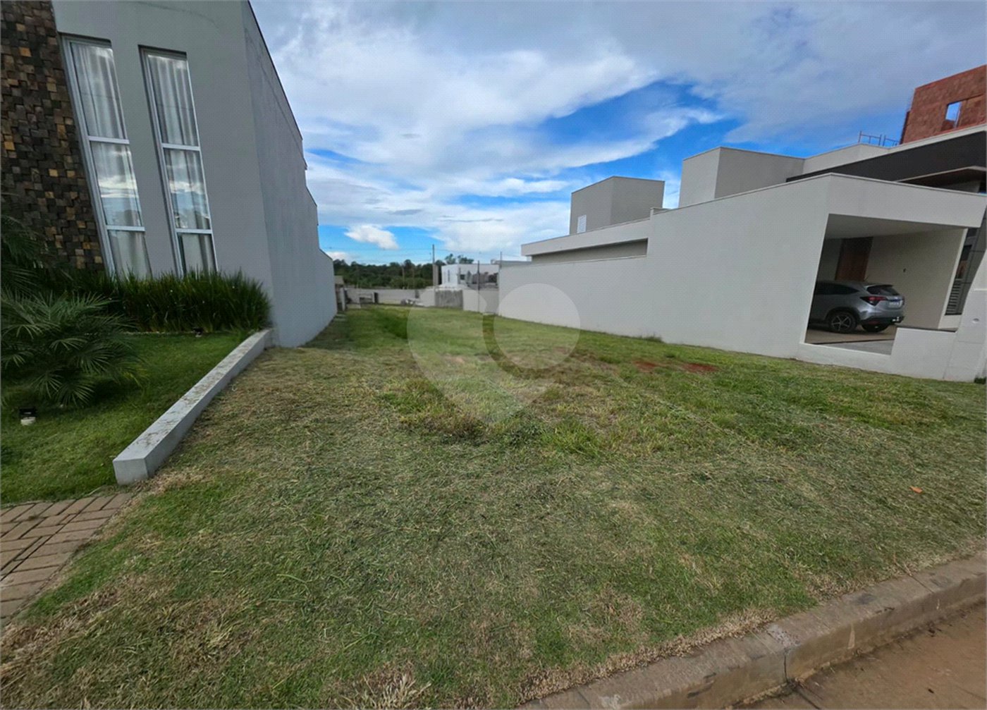 Terreno no Village Damha IV 288m²
