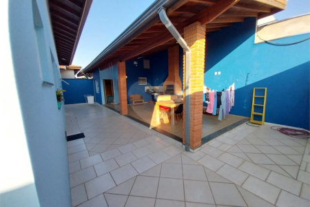 Sobrado à venda com 5 quartos, sendo 1 suíte,  em Terra Nobre, Louveira, SP