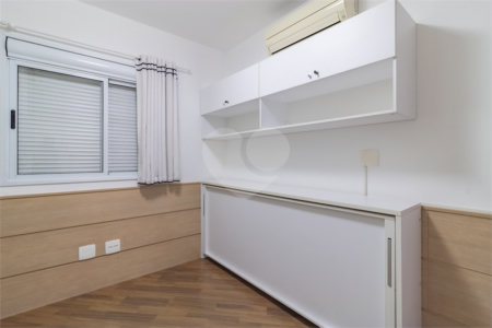 APARTAMENTO PARA LOCAÇÃO COM 151M2 - 3 QUARTOS ( 2 SUÍTES ) - 3 VAGAS NO JARDIM AMÉRICA.