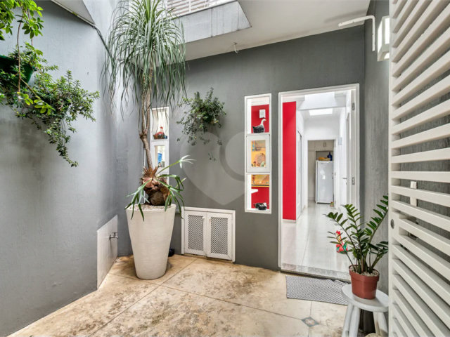 Casa de Vila à venda com 3 quartos, sendo 2 suítes,  em Jardim Hípico, São Paulo, SP