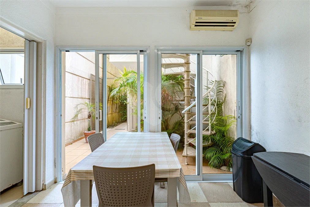 Casa comercial com 172m² , 1 vaga de garagem , à venda no bairro das Perdizes.