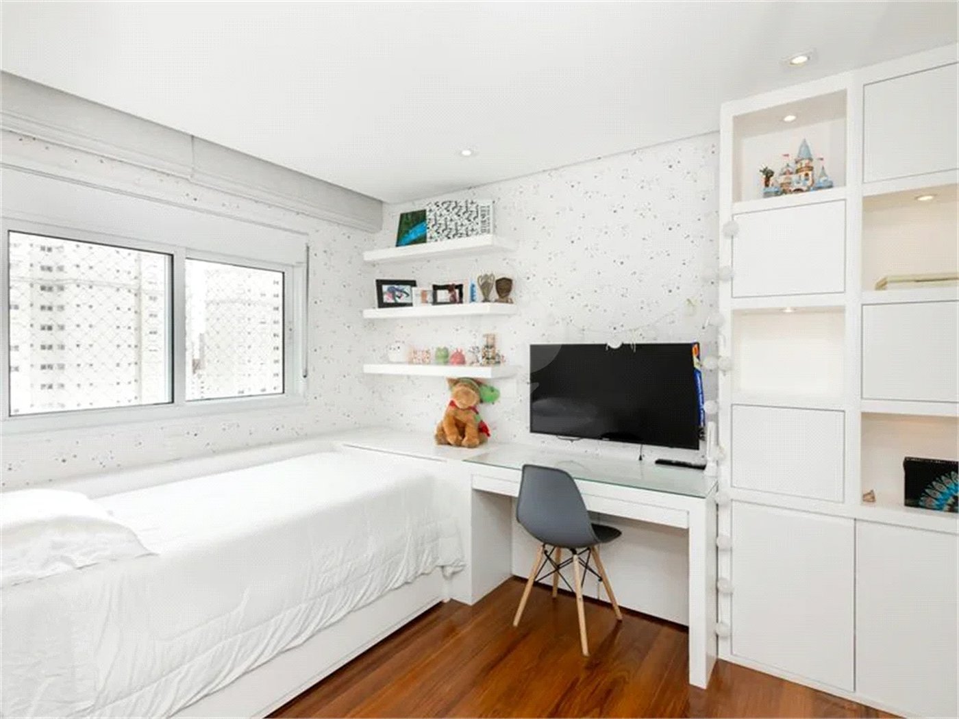 Apartamento à venda com 3 suítes em Vila Mariana, São Paulo, SP
