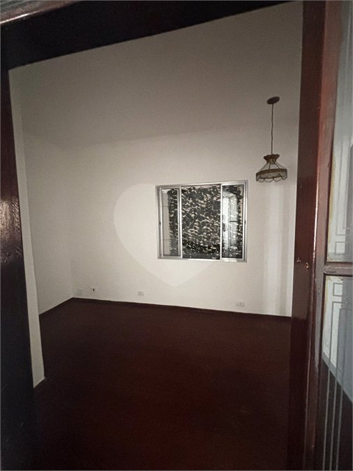 Casa com 70m², 3 dormitórios, sendo 1 suíte, 4 vagas, à venda no bairro do Ipiranga.
